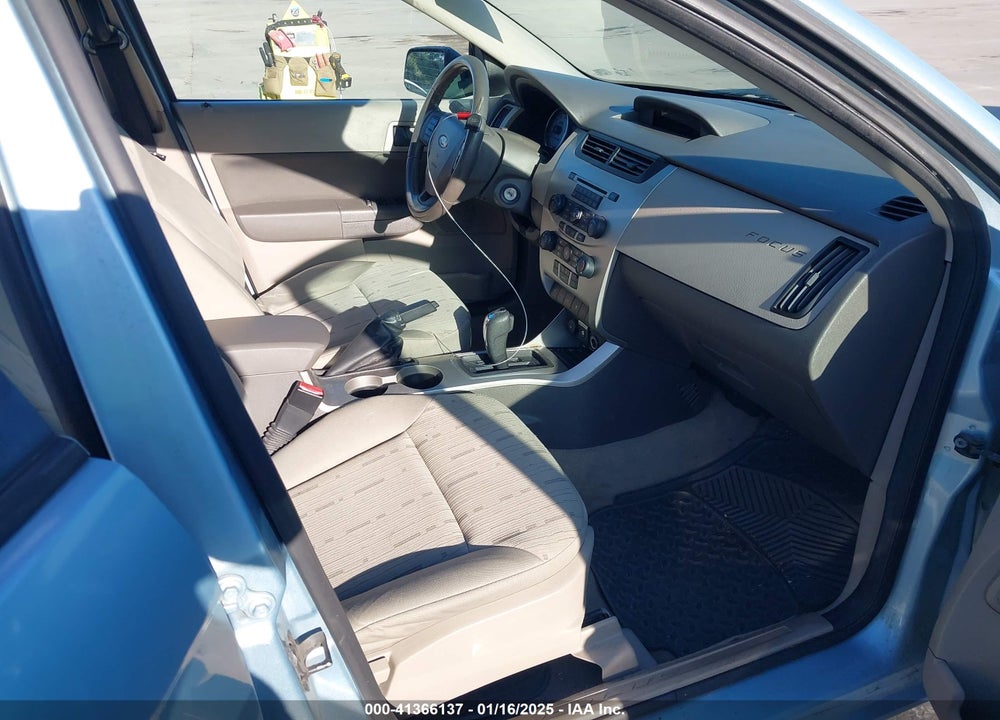 2009 FORD FOCUS SE VIN: 1FAHP35N79W172708