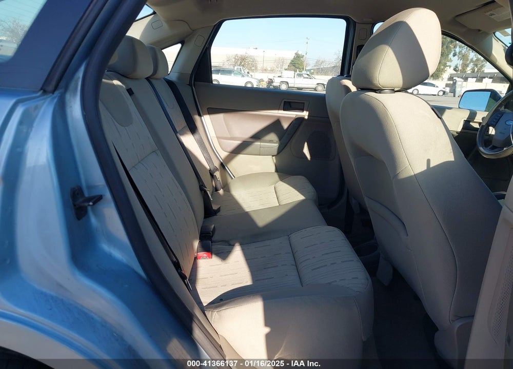 2009 FORD FOCUS SE VIN: 1FAHP35N79W172708