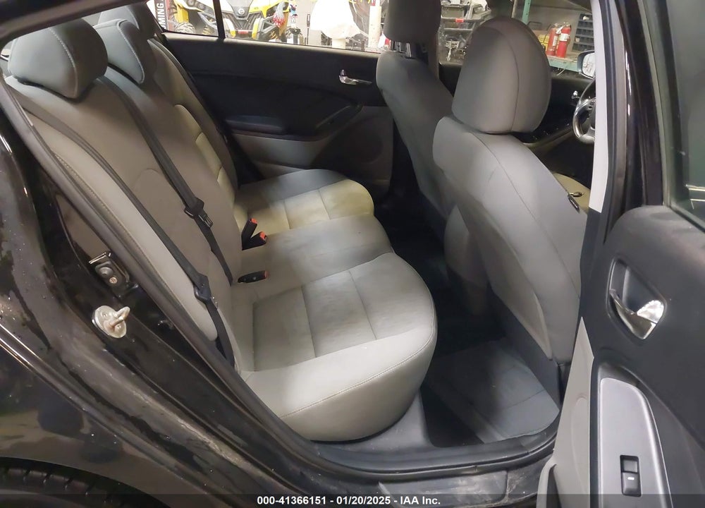 2015 KIA FORTE LX VIN: KNAFK4A60F5432949