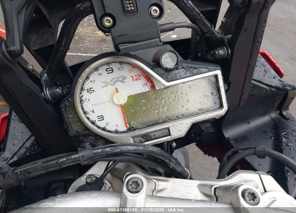 2016 BMW S 1000 XR VIN: WB10D1309GZ463151