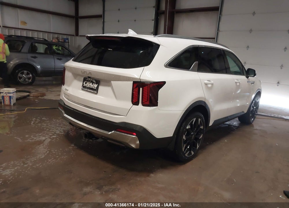 2025 KIA SORENTO VIN: 5XYRK4JF0SG331301