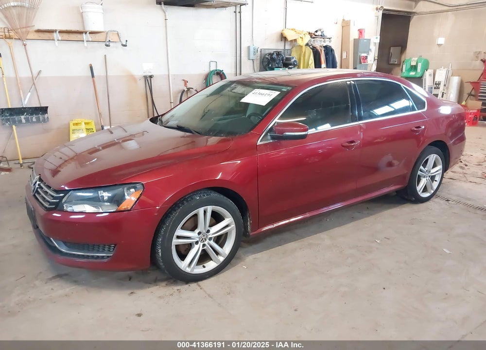 2015 VOLKSWAGEN PASSAT 2.0L TDI SE VIN: 1VWBV7A39FC083024
