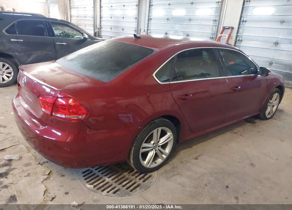 2015 VOLKSWAGEN PASSAT 2.0L TDI SE VIN: 1VWBV7A39FC083024