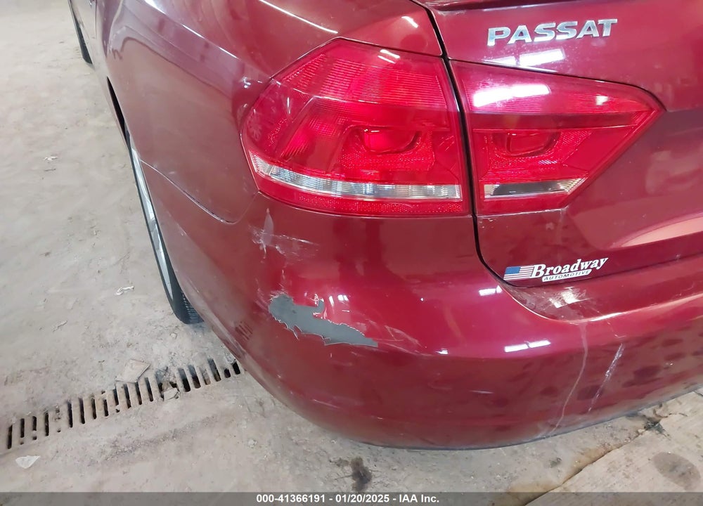 2015 VOLKSWAGEN PASSAT 2.0L TDI SE VIN: 1VWBV7A39FC083024
