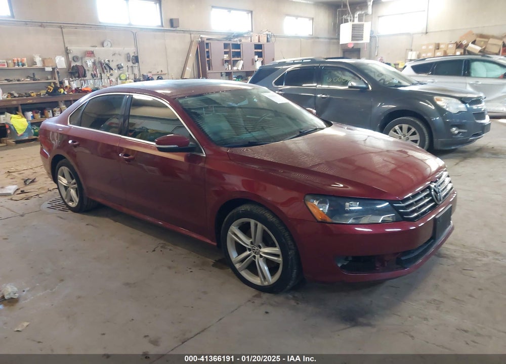 2015 VOLKSWAGEN PASSAT 2.0L TDI SE VIN: 1VWBV7A39FC083024