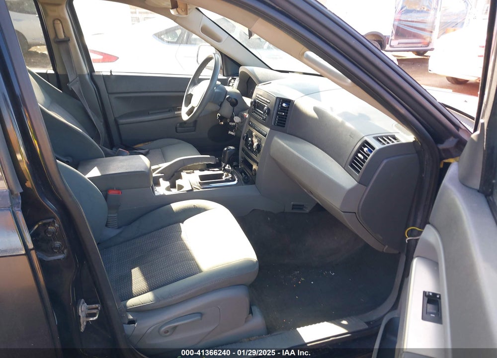 2007 JEEP GRAND CHEROKEE LAREDO VIN: 1J8GR48K07C613089