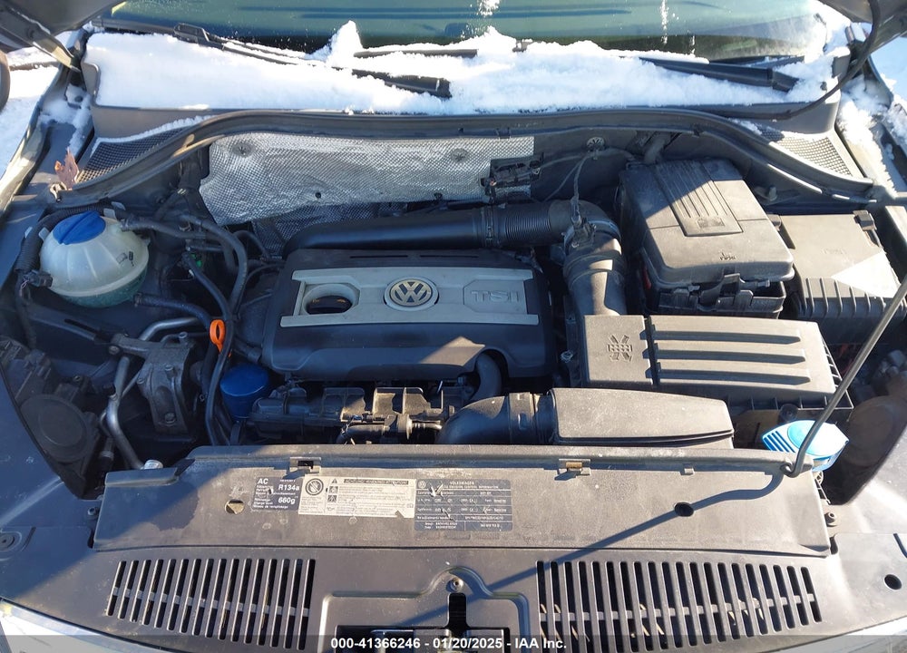 2011 VOLKSWAGEN TIGUAN SEL VIN: WVGBV7AX4BW530160