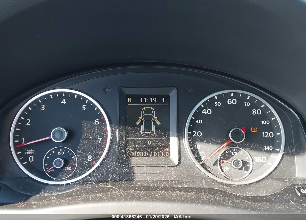 2011 VOLKSWAGEN TIGUAN SEL VIN: WVGBV7AX4BW530160
