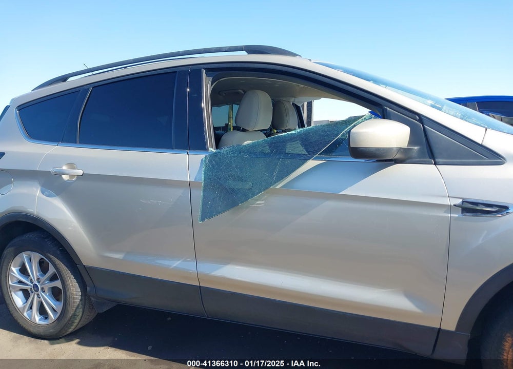 2017 FORD ESCAPE SE VIN: 1FMCU0G96HUB81482