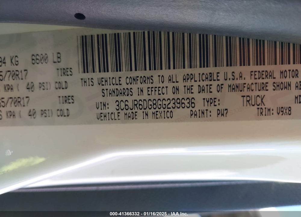2016 RAM 1500 VIN: 3C6JR6DG8GG239636