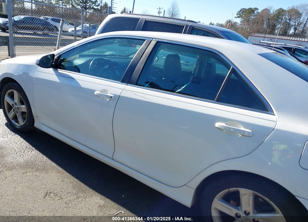 2014 TOYOTA CAMRY VIN: 4T1BF1FK3EU840551