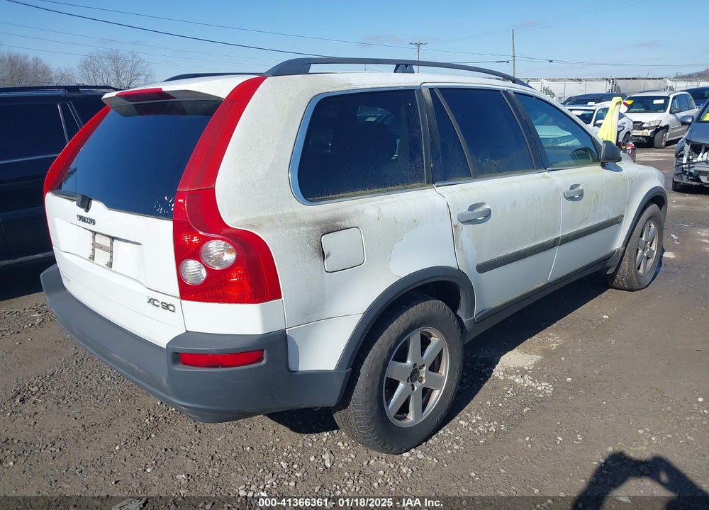 2004 VOLVO XC90 2.5T VIN: YV1CN59H341118624