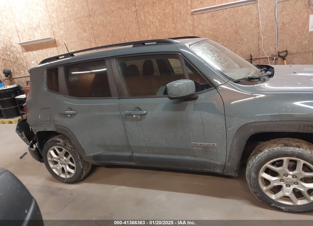 2018 JEEP RENEGADE LATITUDE 4X4 VIN: ZACCJBBB5JPH04503