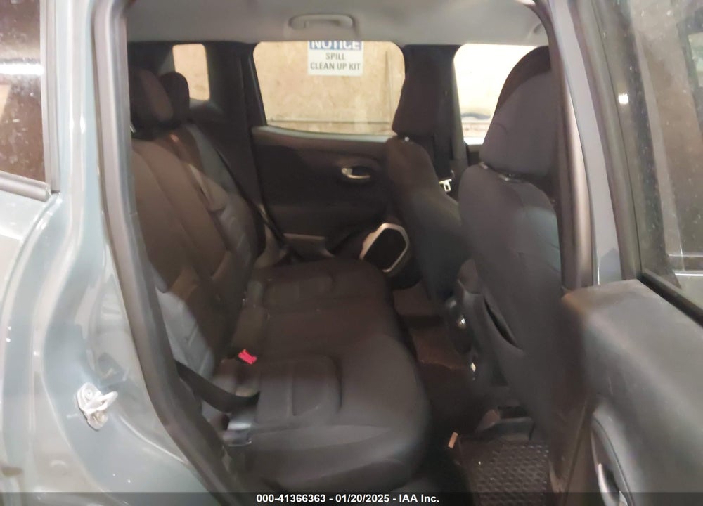 2018 JEEP RENEGADE LATITUDE 4X4 VIN: ZACCJBBB5JPH04503