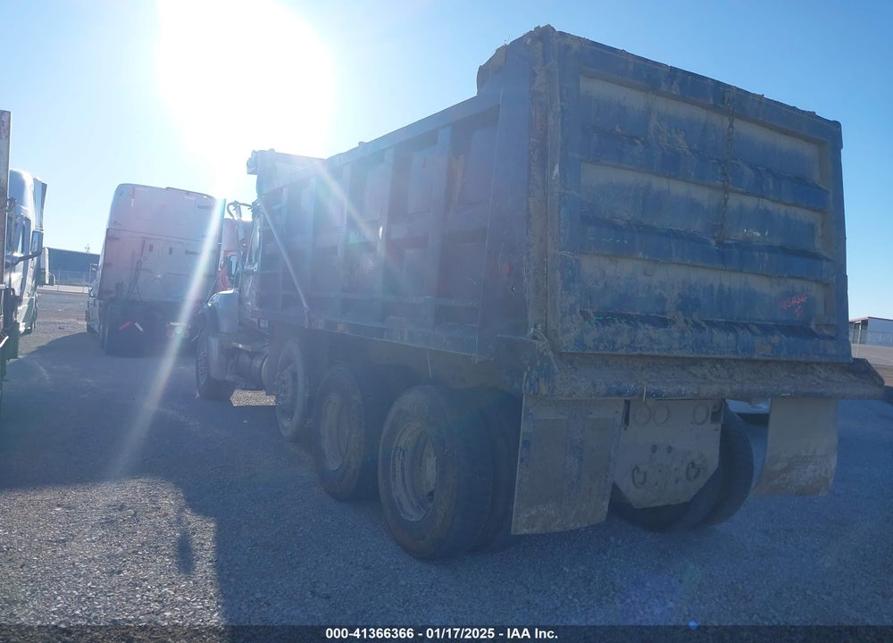 2006 MACK CV713 CV700 VIN: 1M2AG11CX6M036385