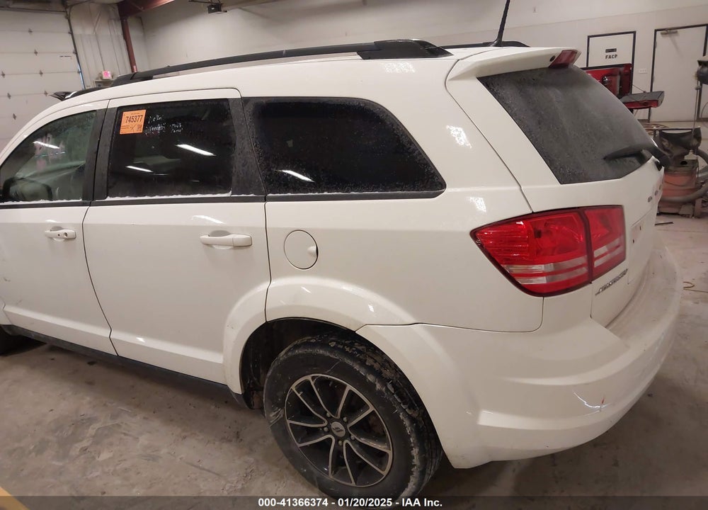 2018 DODGE JOURNEY SE VIN: 3C4PDCAB9JT497896