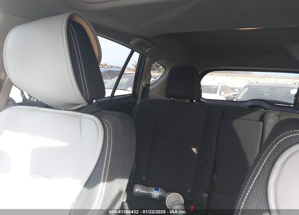 2017 TOYOTA RAV4 XLE VIN: 2T3WFREV2HW358659