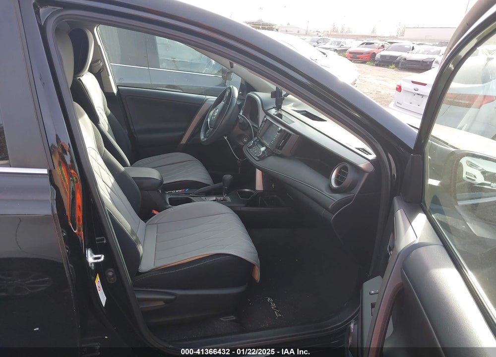 2017 TOYOTA RAV4 XLE VIN: 2T3WFREV2HW358659