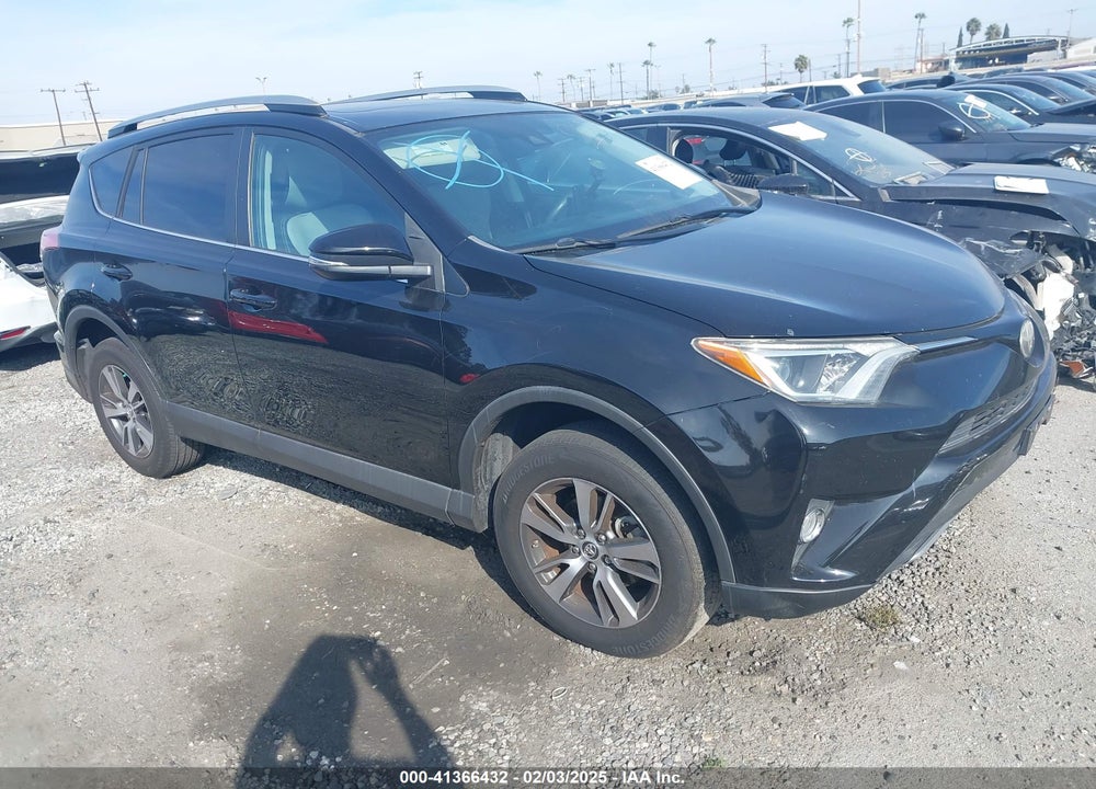 2017 TOYOTA RAV4 XLE VIN: 2T3WFREV2HW358659