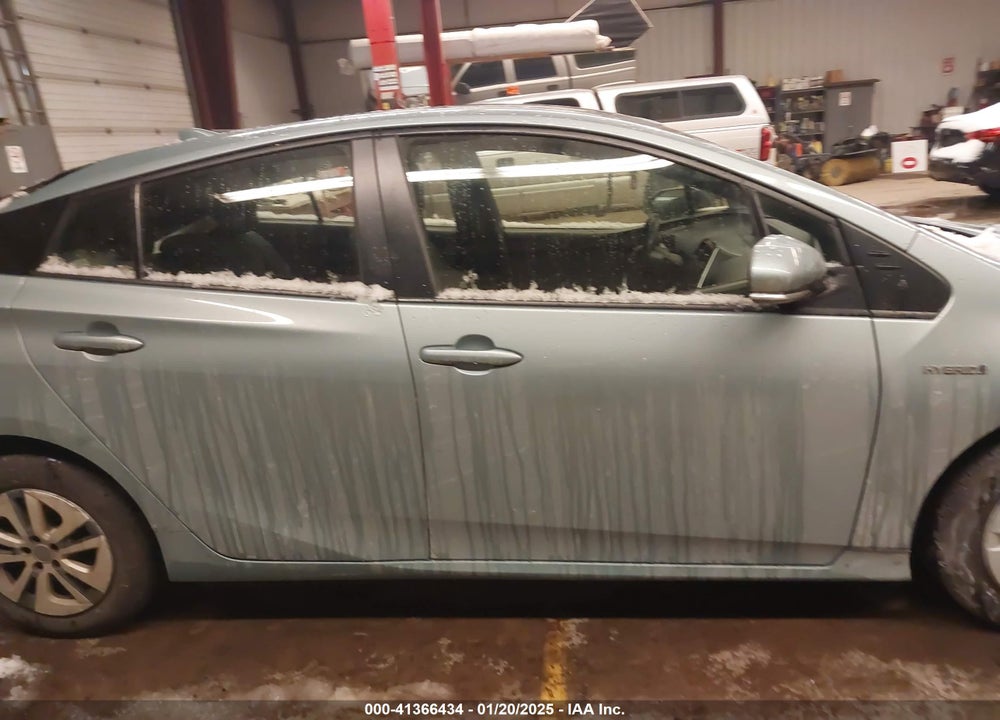 2016 TOYOTA PRIUS VIN: JTDKBRFU7G3521730
