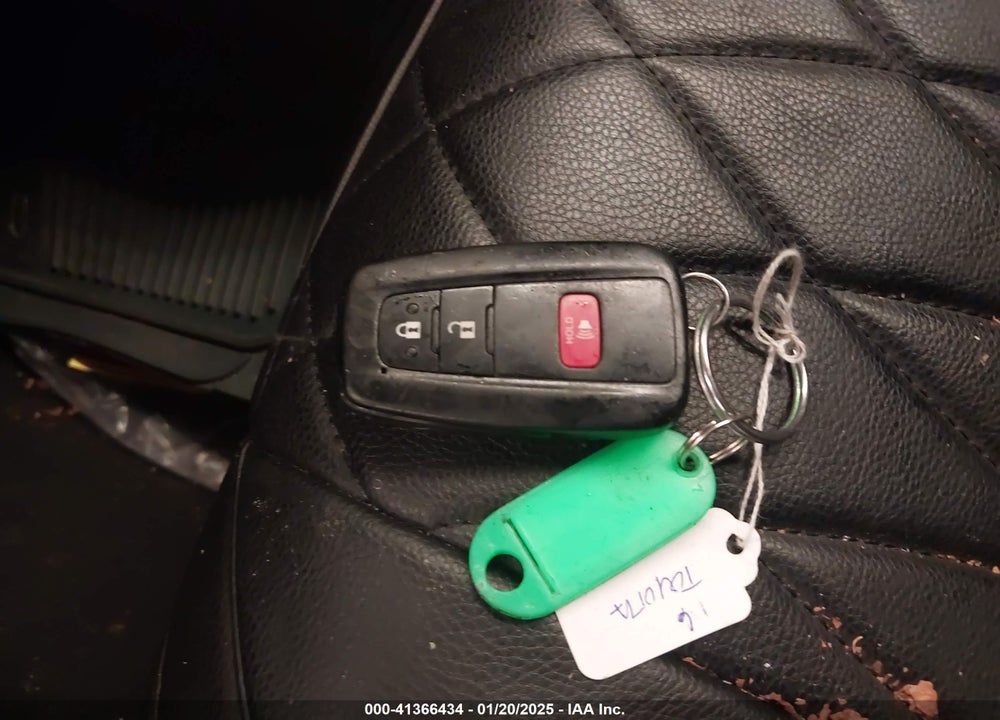 2016 TOYOTA PRIUS VIN: JTDKBRFU7G3521730