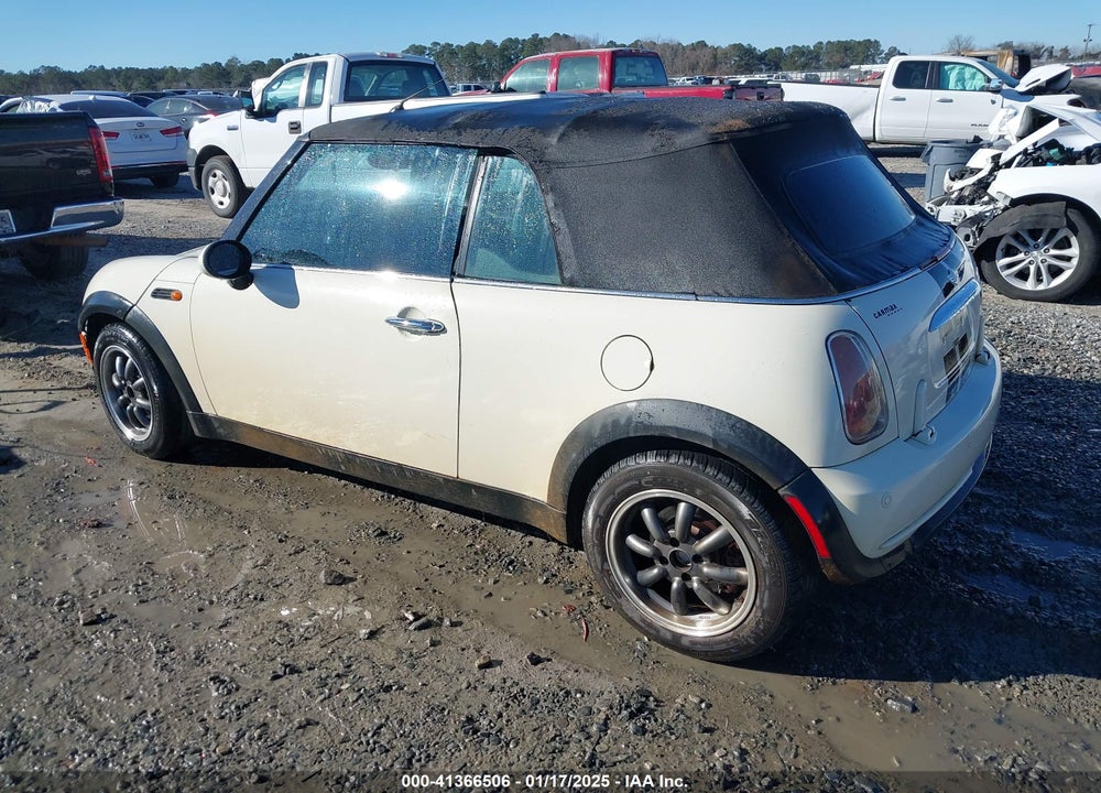 2006 MINI COOPER VIN: WMWRF33506TG15749