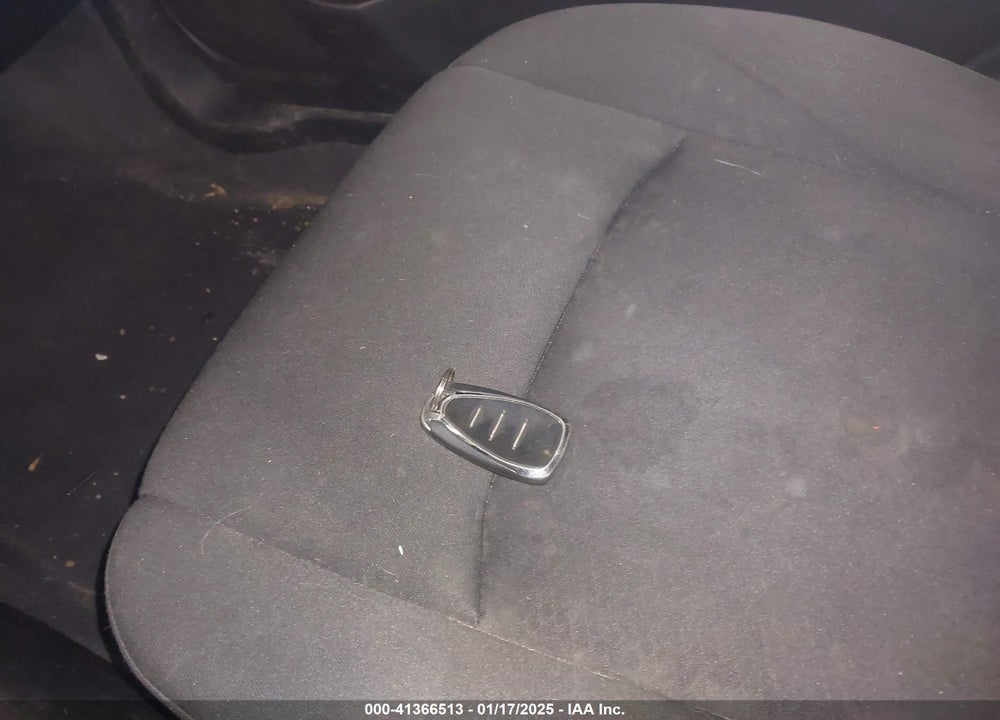 2019 CHEVROLET MALIBU VIN: 1G1ZD5ST7KF141219