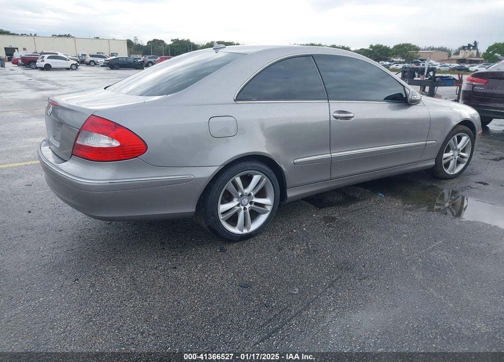 2009 MERCEDES-BENZ CLK 350 VIN: WDBTJ56HX9F262704