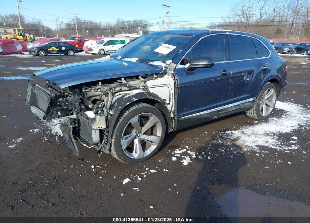 2018 BENTLEY BENTAYGA ACTIVITY EDITION/BLACK EDITION/MULLINER/ONYX EDITION/W12 VIN: SJAAC2ZV2JC022640