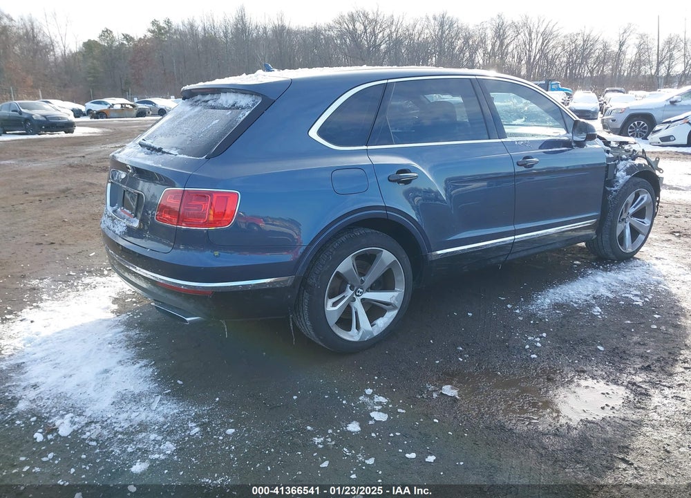 2018 BENTLEY BENTAYGA ACTIVITY EDITION/BLACK EDITION/MULLINER/ONYX EDITION/W12 VIN: SJAAC2ZV2JC022640