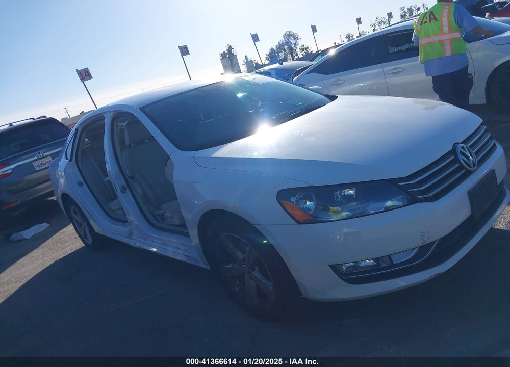 2015 VOLKSWAGEN PASSAT 1.8T LIMITED EDITION VIN: 1VWAT7A31FC088381
