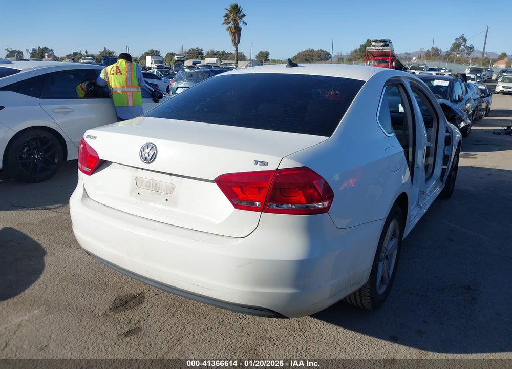 2015 VOLKSWAGEN PASSAT 1.8T LIMITED EDITION VIN: 1VWAT7A31FC088381