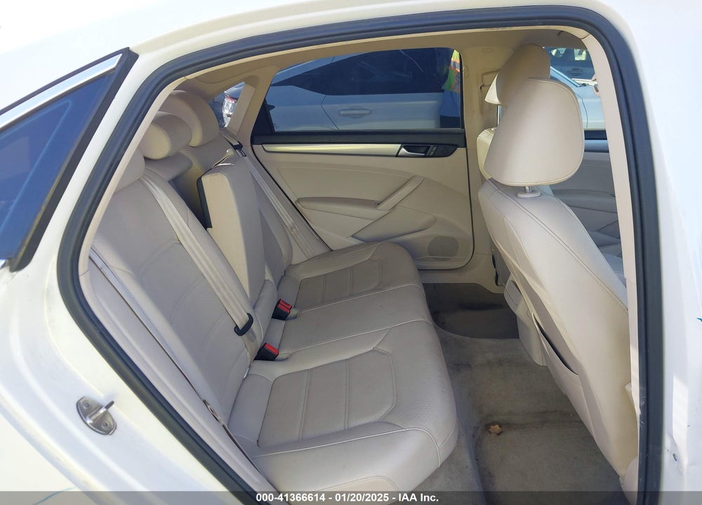 2015 VOLKSWAGEN PASSAT 1.8T LIMITED EDITION VIN: 1VWAT7A31FC088381