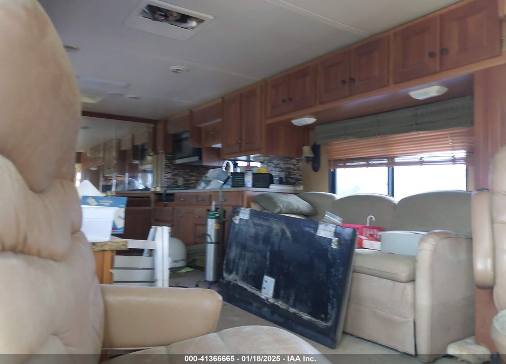 2001 ROADMASTER RAIL DIPLOMAT MOTOR HOME VIN: 1RF12061812014354