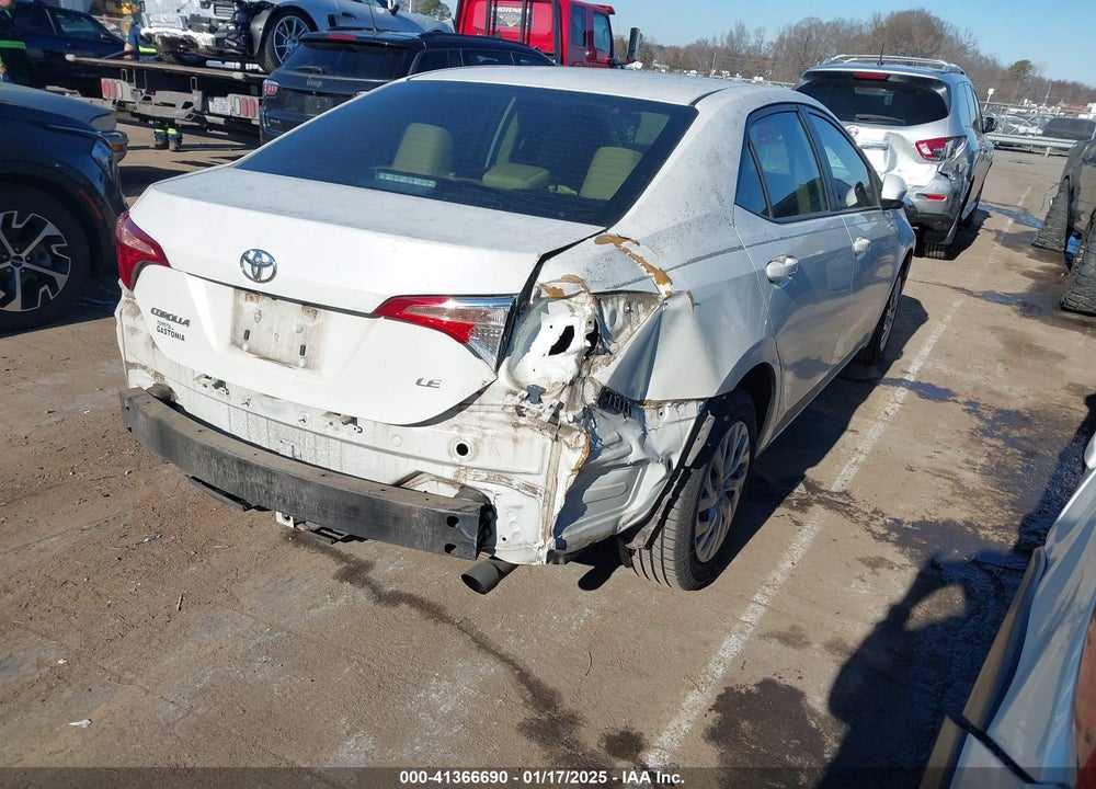 2018 TOYOTA COROLLA LE VIN: 5YFBURHE2JP796873