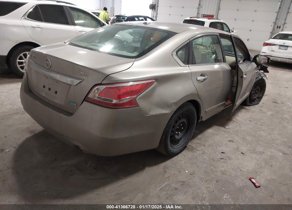 2013 NISSAN ALTIMA VIN: 1N4AL3AP7DC113429