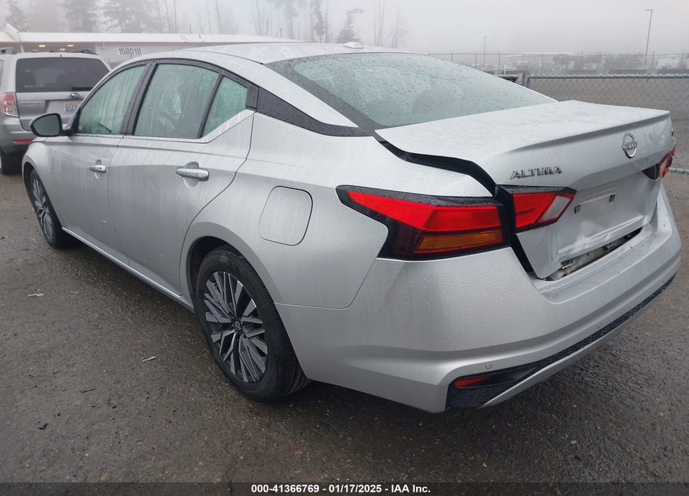 2023 NISSAN ALTIMA SV FWD VIN: 1N4BL4DV5PN340650