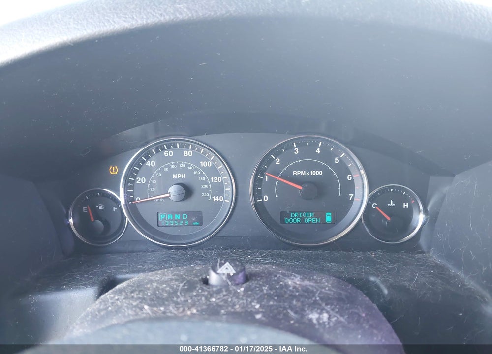 2007 JEEP COMMANDER SPORT VIN: 1J8HG48K67C570159
