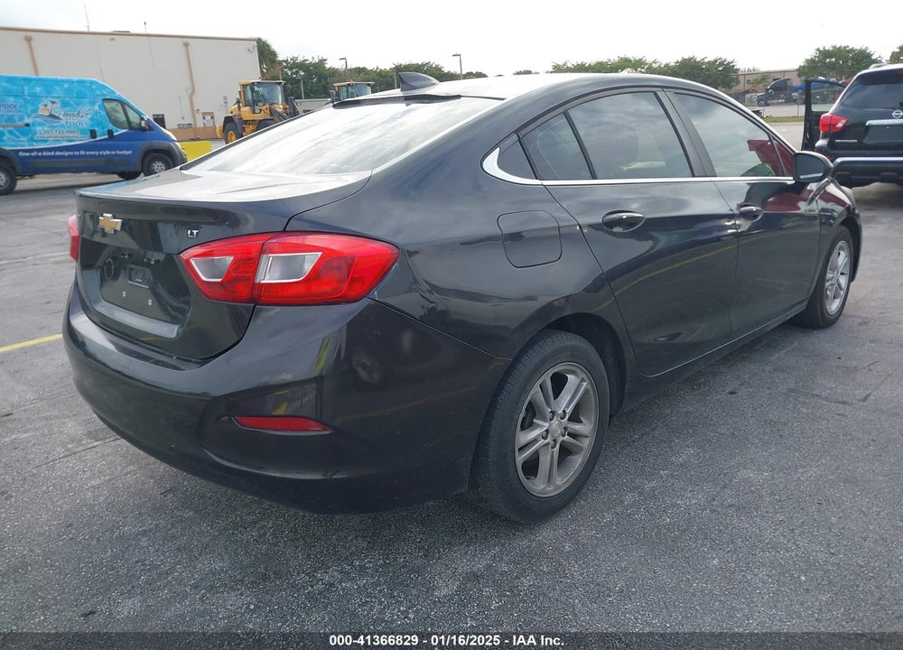 2017 CHEVROLET CRUZE LT AUTO VIN: 1G1BE5SM4H7207641