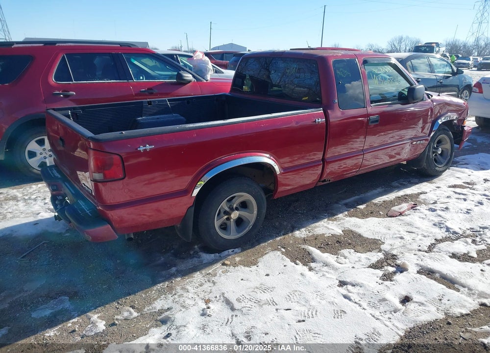 2000 CHEVROLET S-10 LS VIN: 1GCCS1944Y8149687