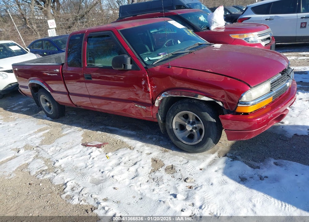 2000 CHEVROLET S-10 LS VIN: 1GCCS1944Y8149687