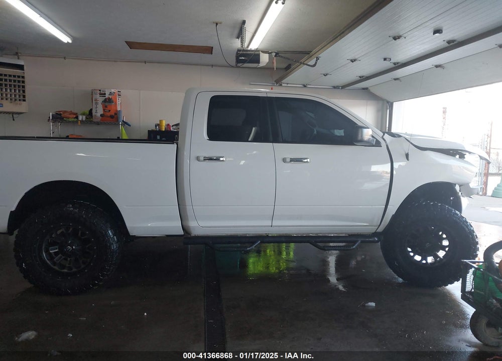 2017 RAM 1500 VIN: 1C6RR7GTXHS579009