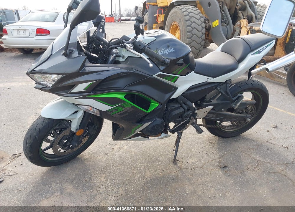 2022 KAWASAKI EX650 N VIN: ML5EXEN1XNDA72272