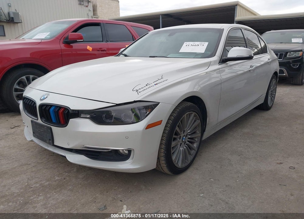 2013 BMW 328I VIN: WBA3A5C50DF352719