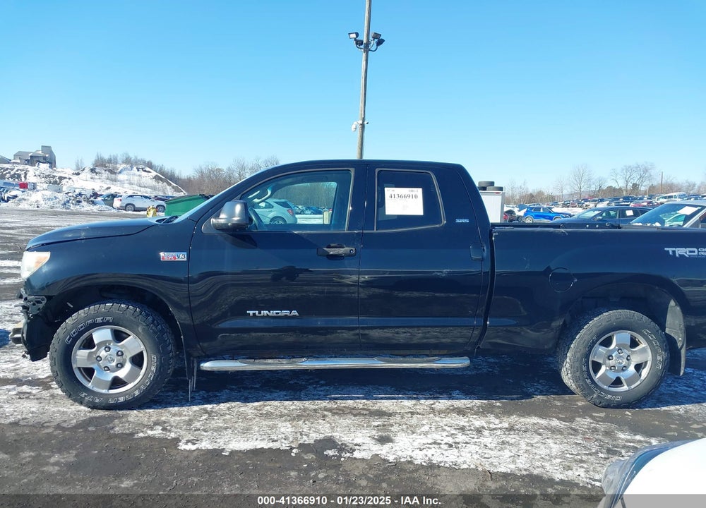 2010 TOYOTA TUNDRA GRADE 5.7L V8 VIN: 5TFUY5F1XAX147121