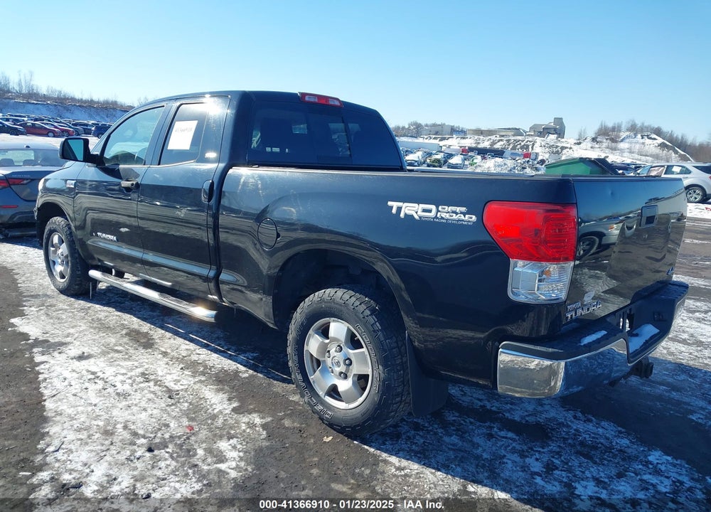 2010 TOYOTA TUNDRA GRADE 5.7L V8 VIN: 5TFUY5F1XAX147121