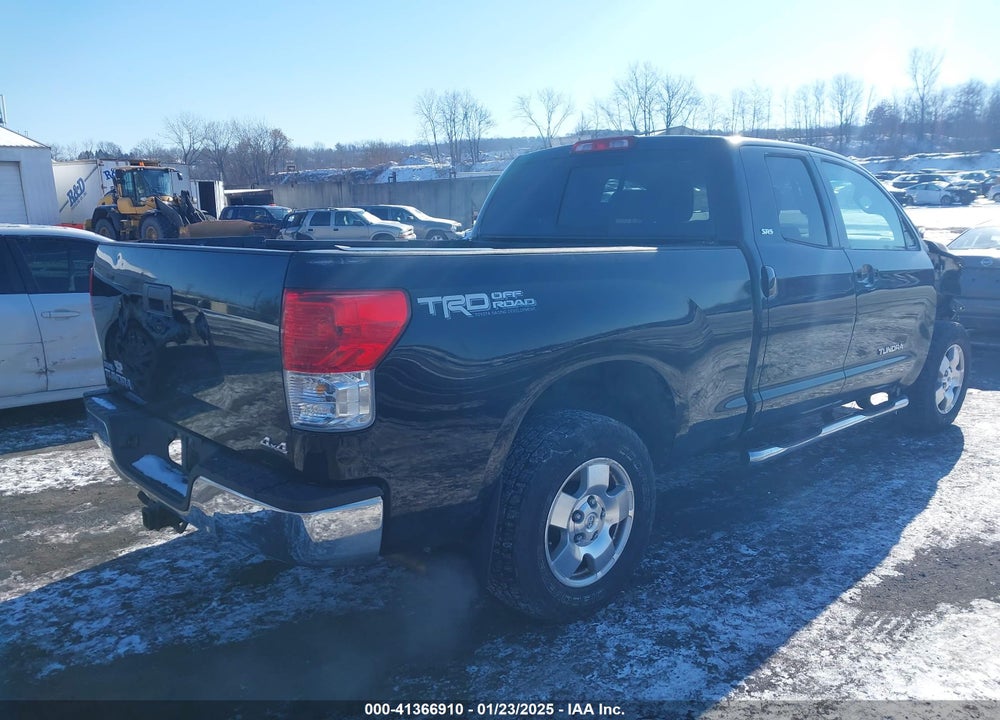 2010 TOYOTA TUNDRA GRADE 5.7L V8 VIN: 5TFUY5F1XAX147121