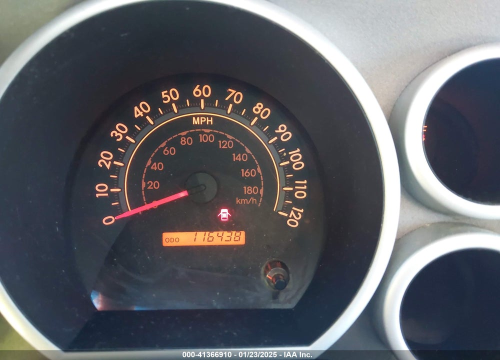 2010 TOYOTA TUNDRA GRADE 5.7L V8 VIN: 5TFUY5F1XAX147121