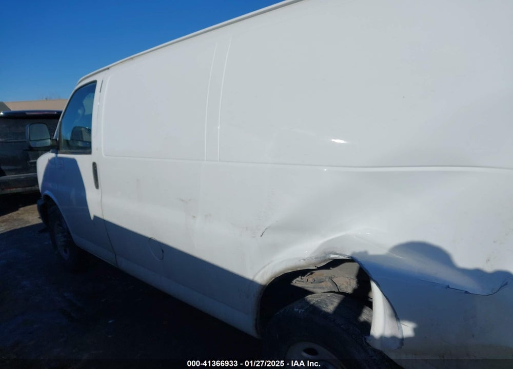 2020 CHEVROLET EXPRESS CARGO RWD 2500 REGULAR WHEELBASE WT VIN: 1GCWGAFP3L1254140