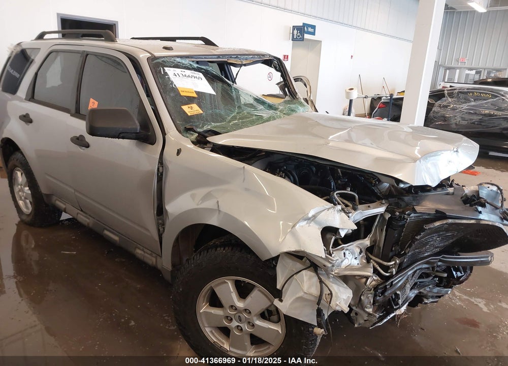 2010 FORD ESCAPE VIN: 1FMCU0DG2AKA87104